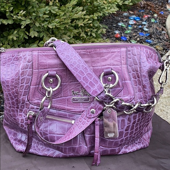 GOOD CONDITION! Used Coach bag! - Picture 2 of 8